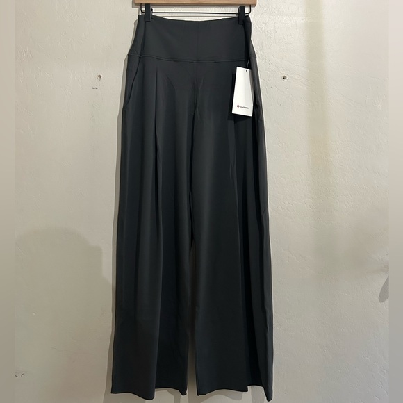 Lululemon Align Palazzo pant Reg* size 8 - Picture 1 of 4
